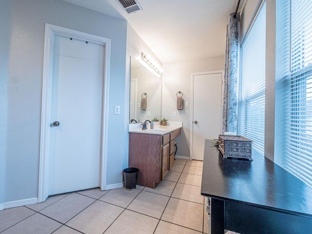 1111 Terrier CV, Round Rock, TX 78664