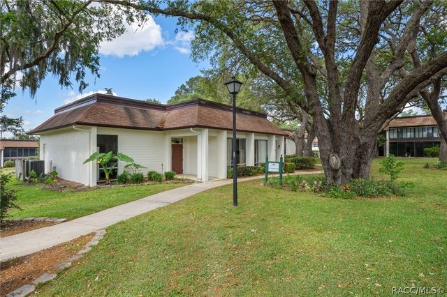 2400 Forest Drive 222, Inverness, FL 34453