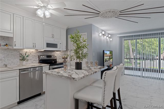2400 Forest Drive 222, Inverness, FL 34453
