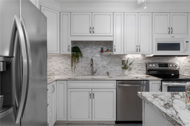2400 Forest Drive 222, Inverness, FL 34453