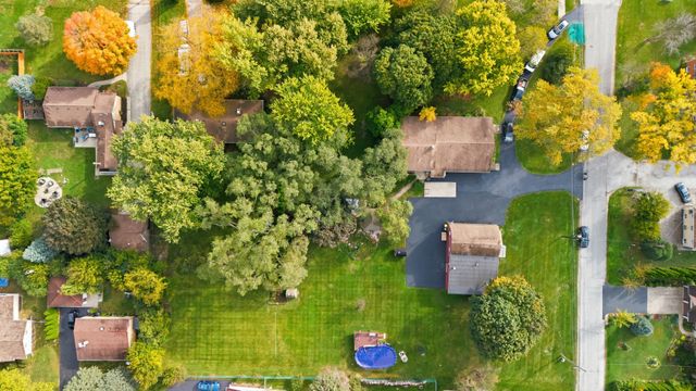 2401 Rohlwing Road, Rolling Meadows, IL 60008