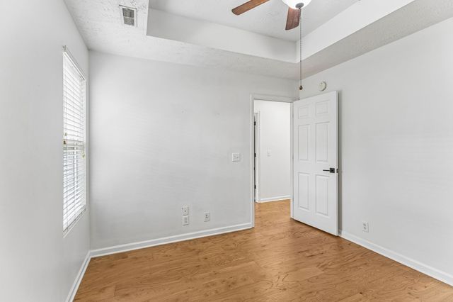 5056 Tabitha St, Murfreesboro, TN 37129