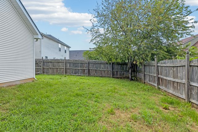 5056 Tabitha St, Murfreesboro, TN 37129