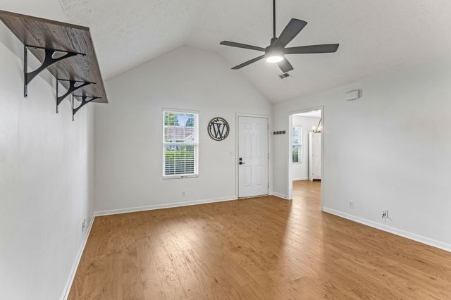 5056 Tabitha St, Murfreesboro, TN 37129
