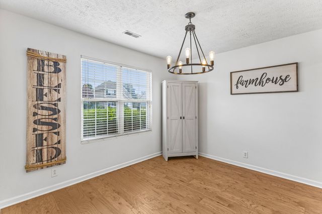 5056 Tabitha St, Murfreesboro, TN 37129