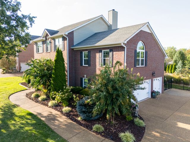 109 Settlers Way, Hendersonville, TN 37075