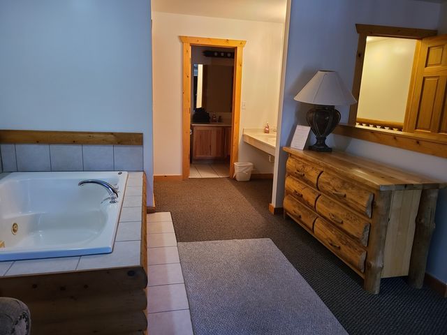 2643 N IL Rt 178 Road O-4, Utica, IL 61373