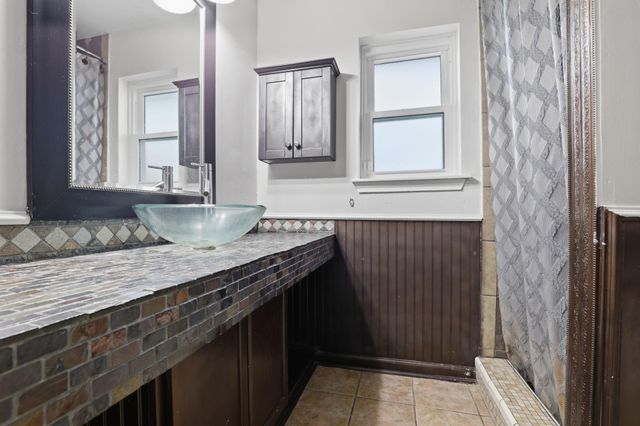 25415 Friar Lake Lane, Spring, TX 77373