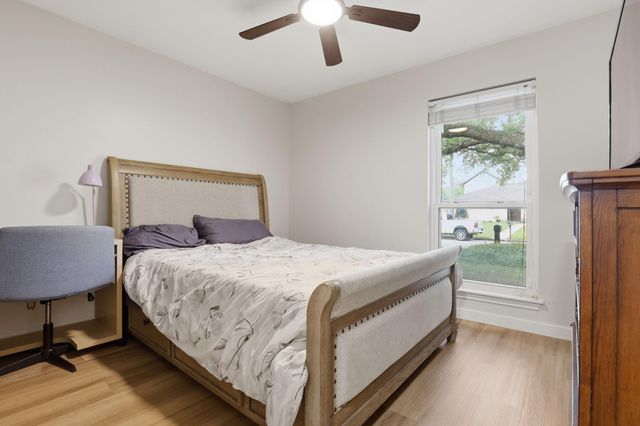 25415 Friar Lake Lane, Spring, TX 77373
