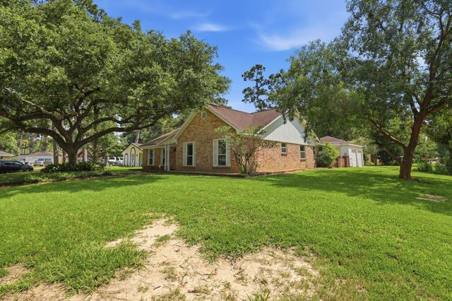 25415 Friar Lake Lane, Spring, TX 77373