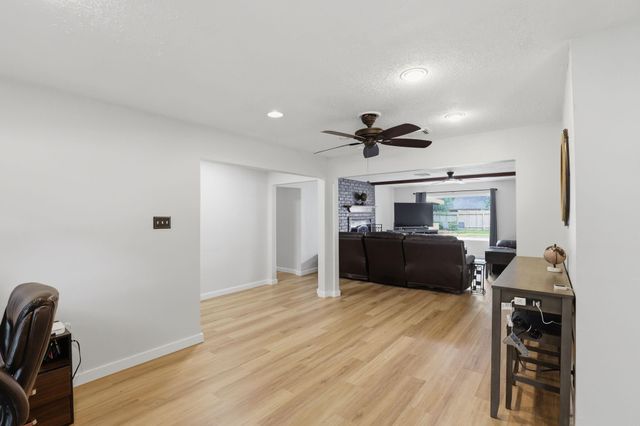 25415 Friar Lake Lane, Spring, TX 77373