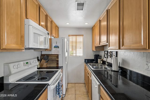 8502 N CENTRAL Avenue 11, Phoenix, AZ 85020