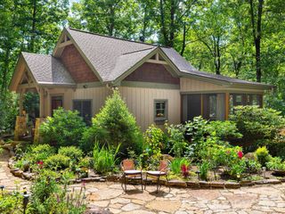 352 Celo Cove Drive 18, Burnsville, NC 28714