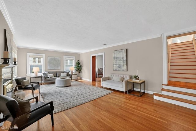 3008 Warrington Road, Shaker Heights, OH 44120