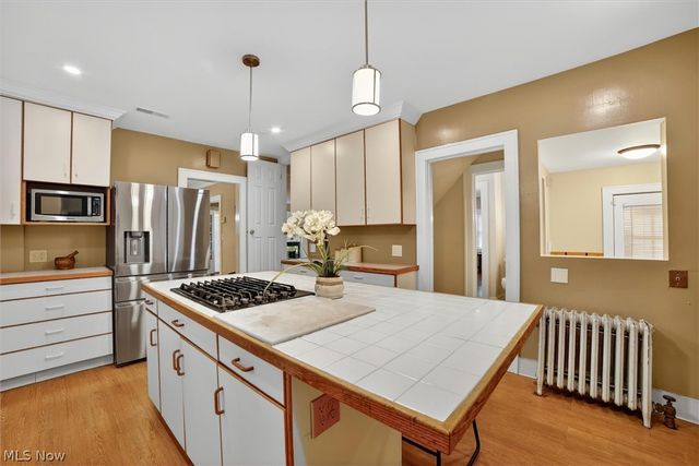 3008 Warrington Road, Shaker Heights, OH 44120