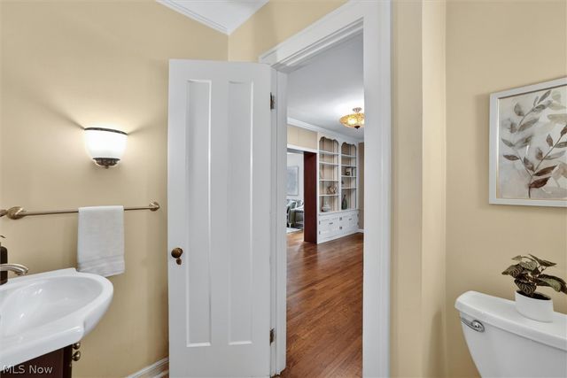 3008 Warrington Road, Shaker Heights, OH 44120