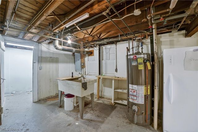 3008 Warrington Road, Shaker Heights, OH 44120
