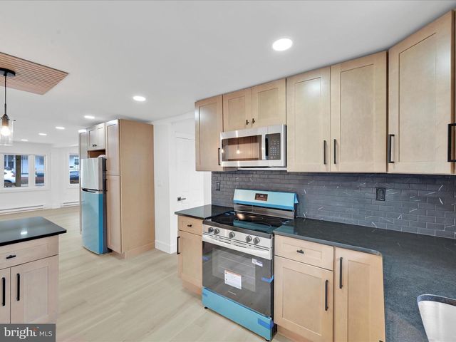 419 E 4TH ST, Mount Carmel, PA 17851