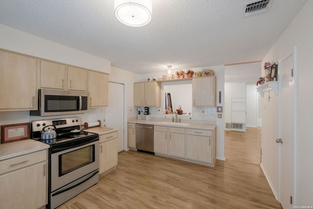 1014 BRIDLE FRST, San Antonio, TX 78245
