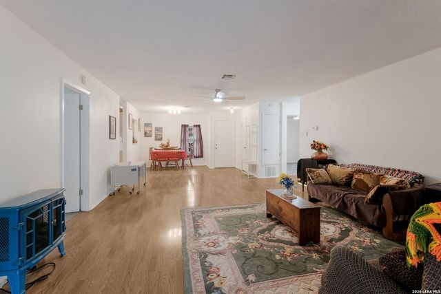 1014 BRIDLE FRST, San Antonio, TX 78245
