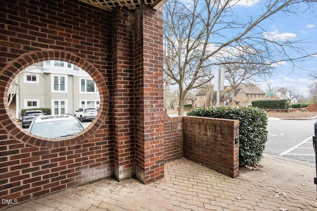 1001 Brighthurst Drive 106, Raleigh, NC 27605