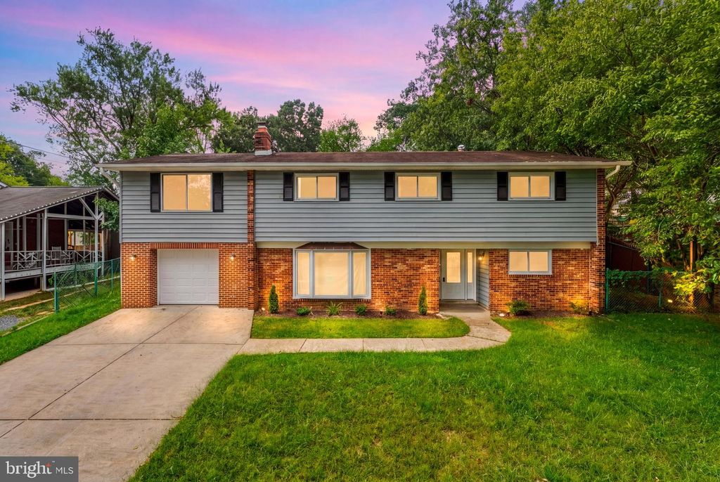 9317 WOODBERRY ST, Lanham, MD 20706