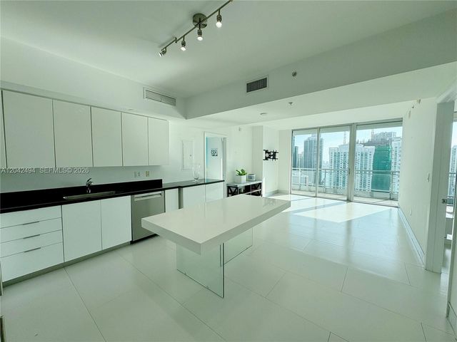 92 SW 3rd Street 3912, Miami, FL 33130