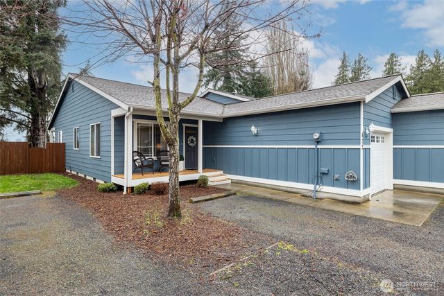 422 Oak Hill Lane, Burlington, WA 98233