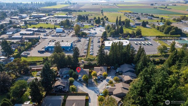 422 Oak Hill Lane, Burlington, WA 98233