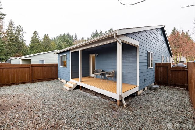 422 Oak Hill Lane, Burlington, WA 98233