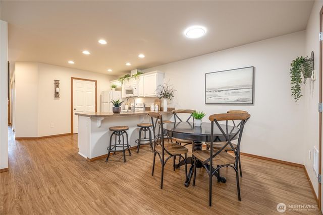 422 Oak Hill Lane, Burlington, WA 98233