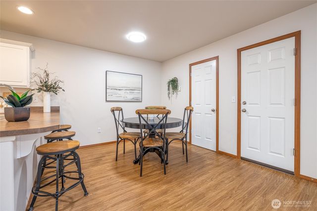 422 Oak Hill Lane, Burlington, WA 98233