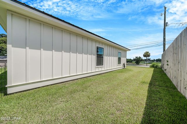 301 Detroit Avenue, Panama City, FL 32401