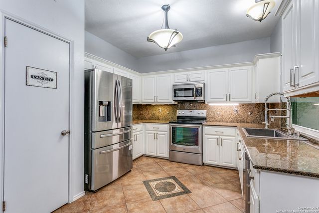 2658 Chestnut, San Antonio, TX 78232