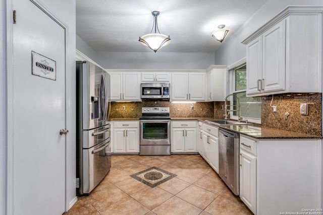 2658 Chestnut, San Antonio, TX 78232
