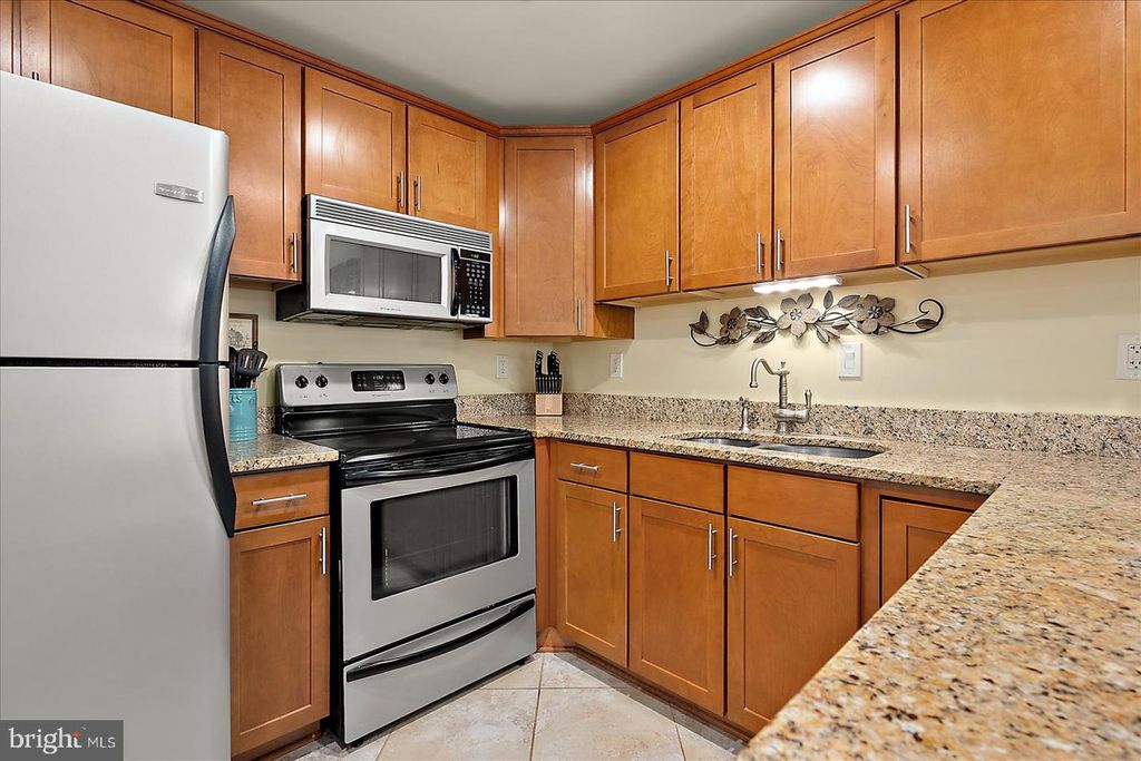 Image 13 of property listing at 149 CAPTAINS QUARTERS RD #10302, Ocean City, MD 21842