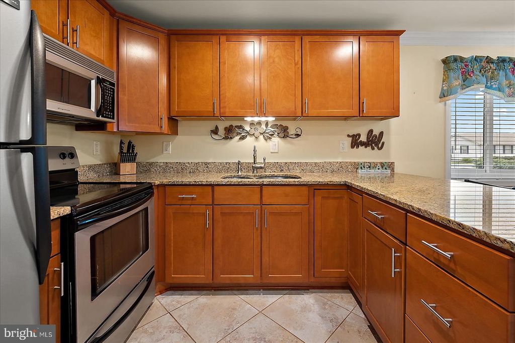 Image 14 of property listing at 149 CAPTAINS QUARTERS RD #10302, Ocean City, MD 21842