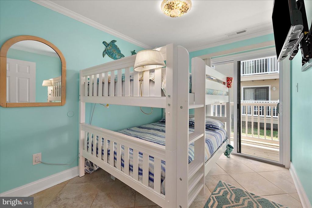 Image 18 of property listing at 149 CAPTAINS QUARTERS RD #10302, Ocean City, MD 21842