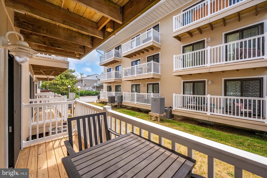 Image 31 of property listing at 149 CAPTAINS QUARTERS RD #10302, Ocean City, MD 21842
