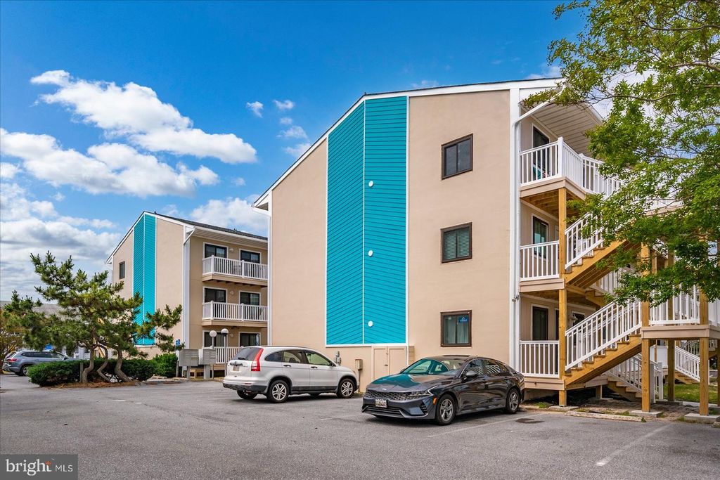 Image 32 of property listing at 149 CAPTAINS QUARTERS RD #10302, Ocean City, MD 21842