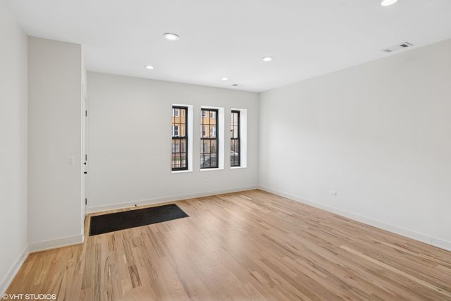 1246 S Fairfield Avenue, Chicago, IL 60608