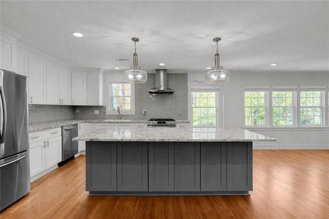 2035 Beecher Rd, Atlanta, GA 30311