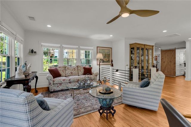 2035 Beecher Rd, Atlanta, GA 30311