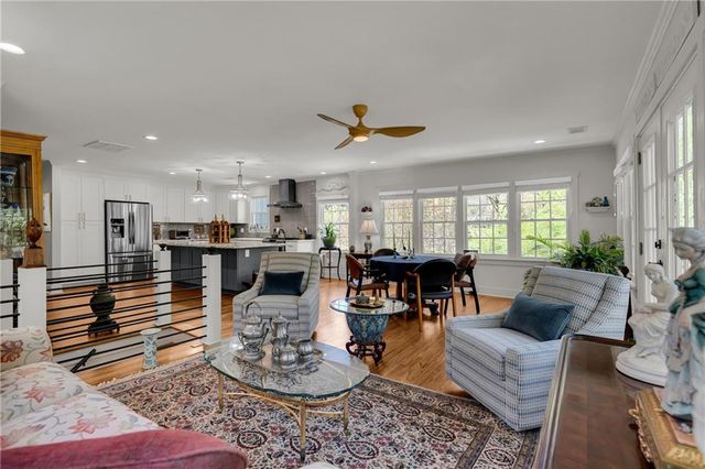 2035 Beecher Rd, Atlanta, GA 30311