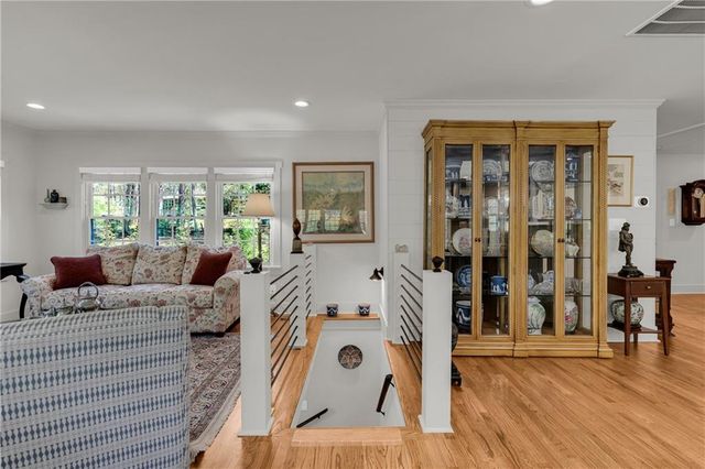 2035 Beecher Rd, Atlanta, GA 30311