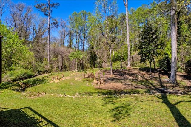 2035 Beecher Rd, Atlanta, GA 30311