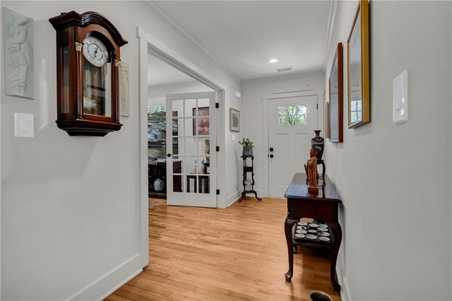 2035 Beecher Rd, Atlanta, GA 30311