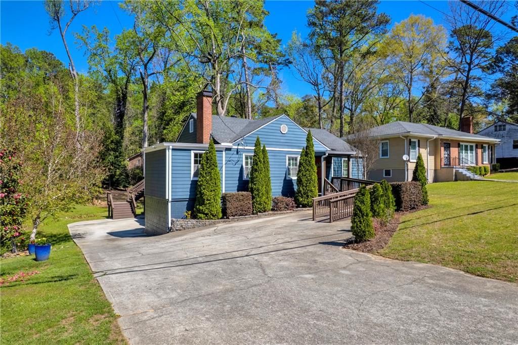 2035 Beecher Rd, Atlanta, GA 30311