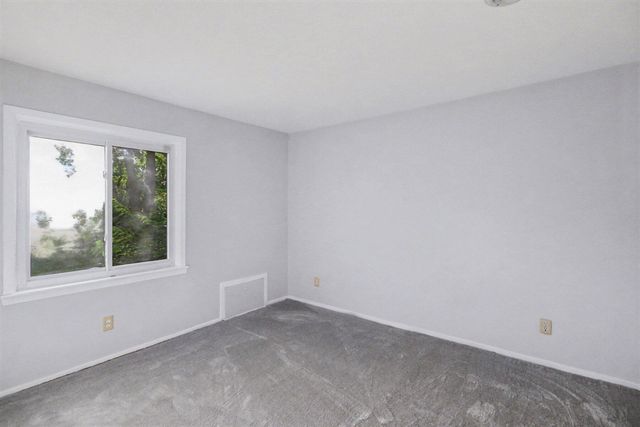 9425 Lamont Street, Livonia, MI 48150