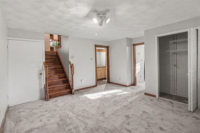 9425 Lamont Street, Livonia, MI 48150